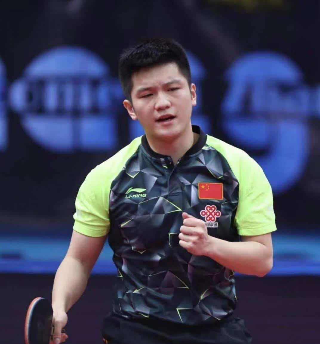 爱游戏官方-波兰乒乓球队鏖战韩国乒乓球队，樊振东惊艳世界