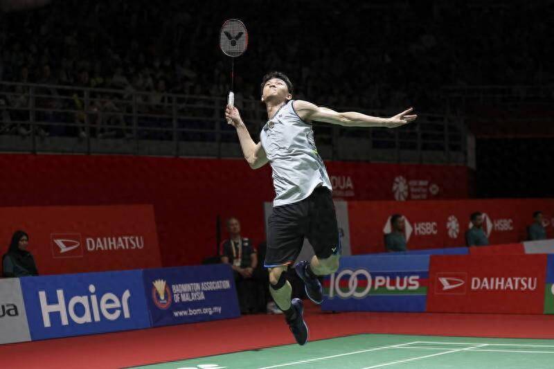 爱游戏官方-马来西亚队险胜德国队，安赛龙统治全场