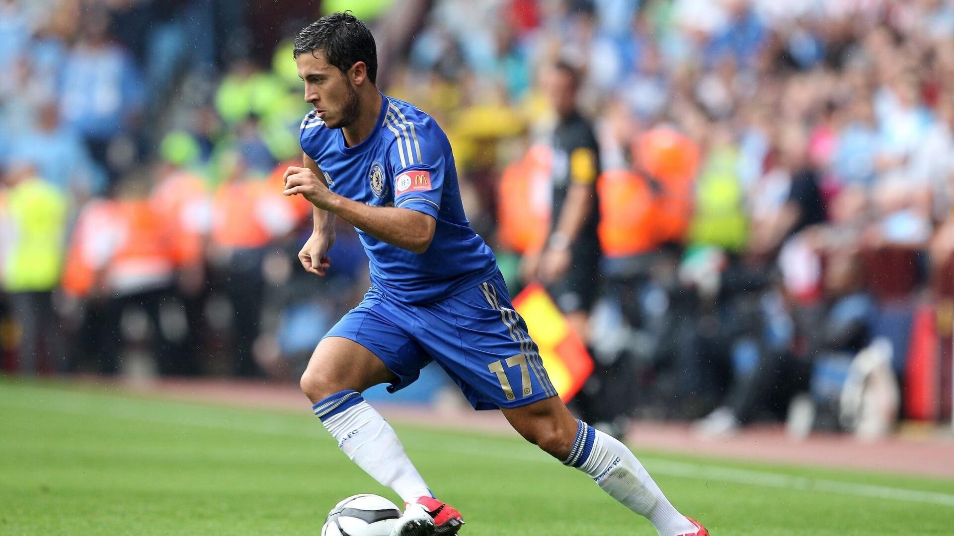 从黄蜂的阴影到决胜的晨光，武切维奇如何在上海队凤凰涅槃