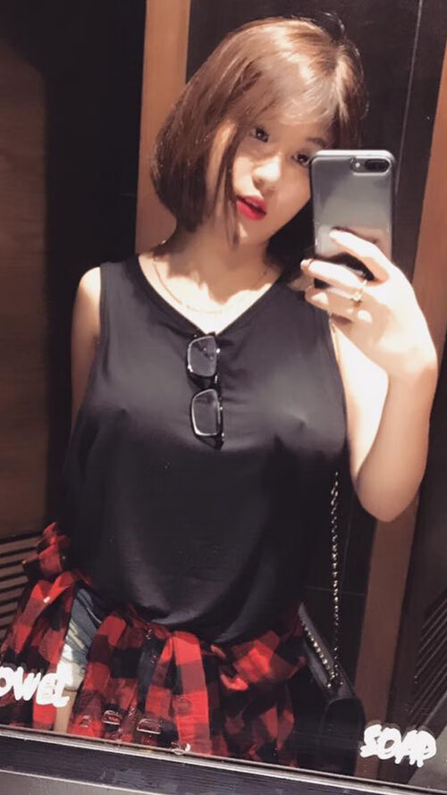 这是一篇为您定制的文章，围绕您给出的关键词展开，兼具赛事的紧张感与战术深度
